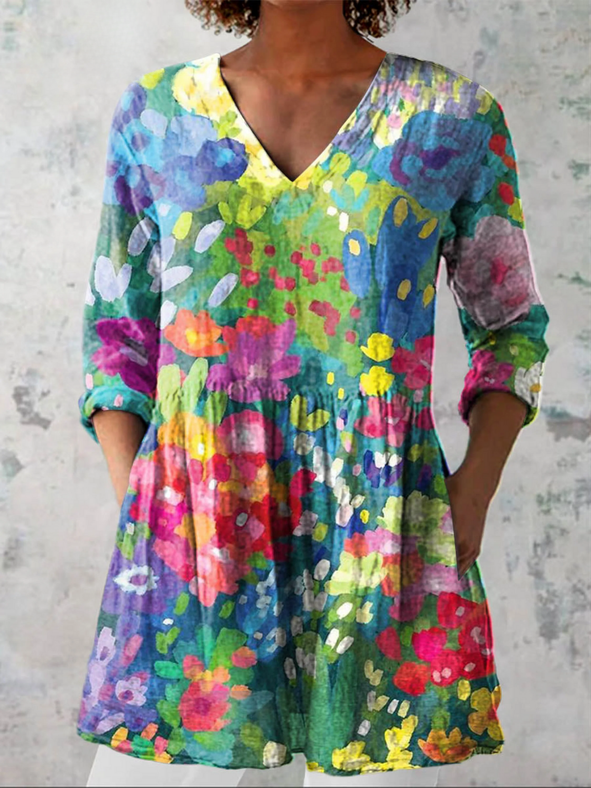 Blusa Oversize con Estampado Vibrante