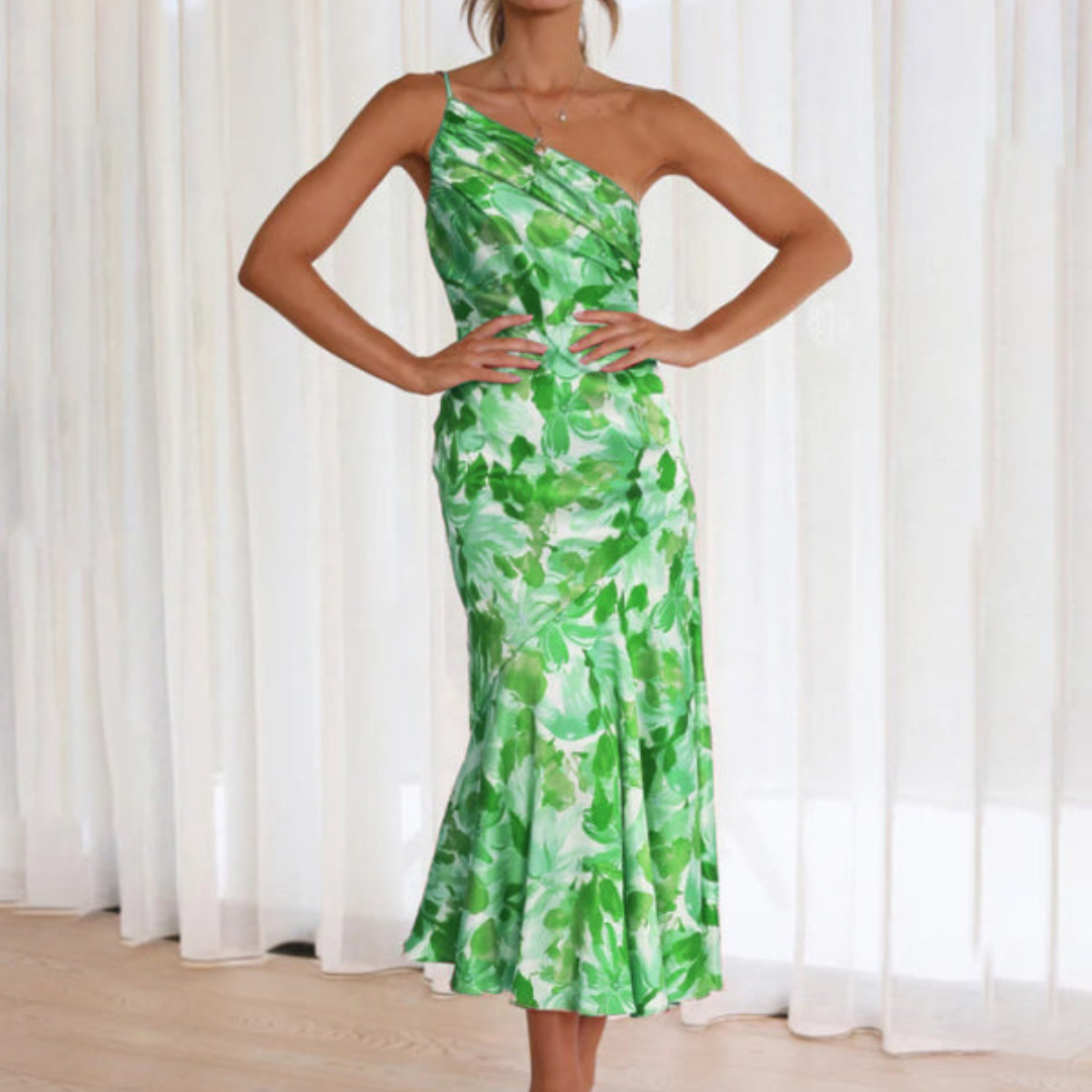 Vestido Ajustado con Estampado Floral y Drapeado Asimétrico