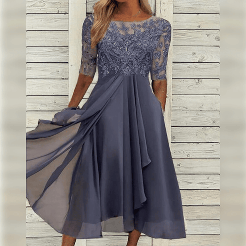 Vestido Elegante de Encaje