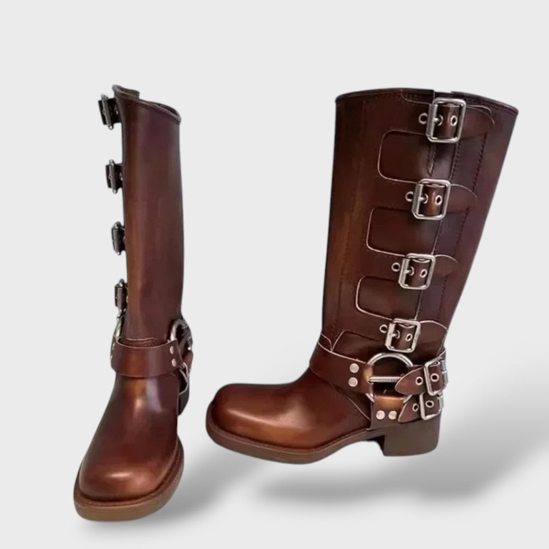 Botas Camperas de Cuero Caña Alta Hebillas