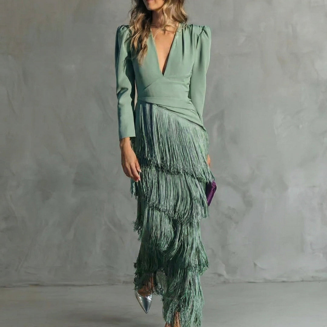 Vestido Ajustado con Flecos