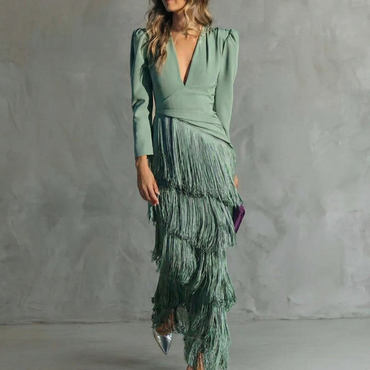 Vestido Ajustado con Flecos