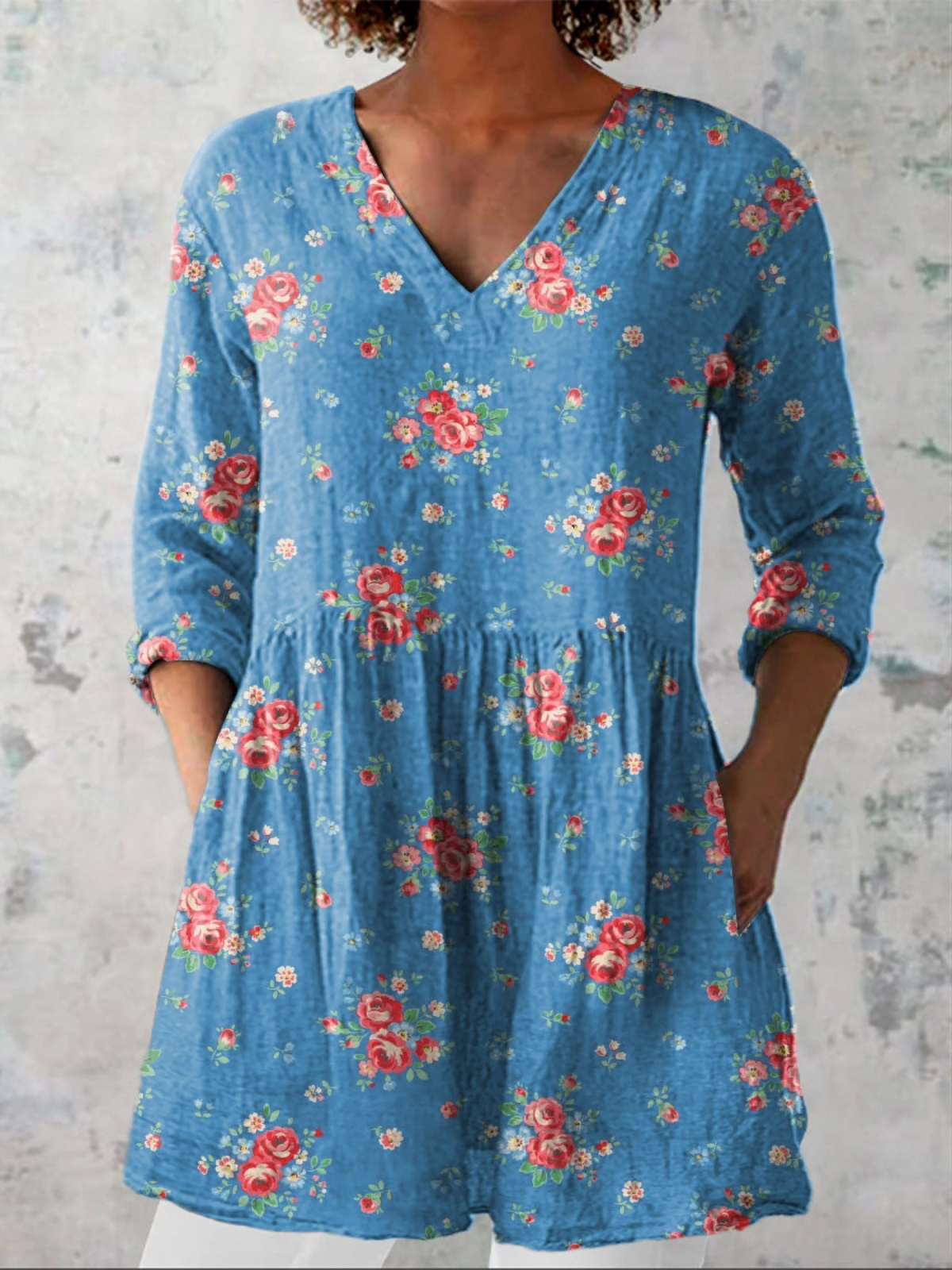 Blusa Amplia con Estampado Vibrante