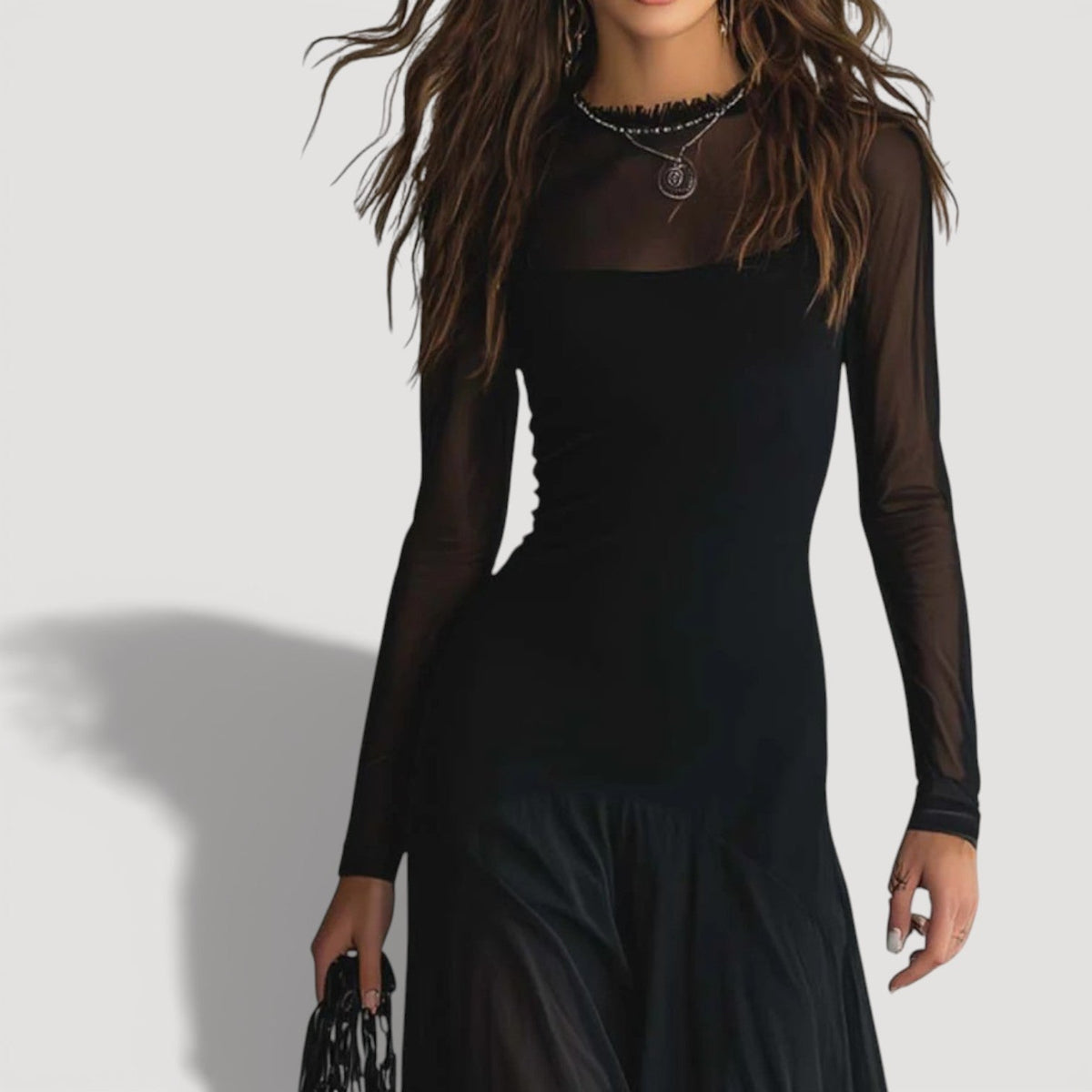 Vestido Negro Místico