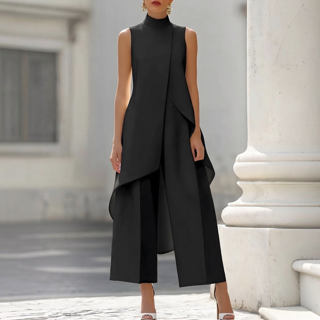 Mono Elegante de Cuello Alto y Top Drapeado