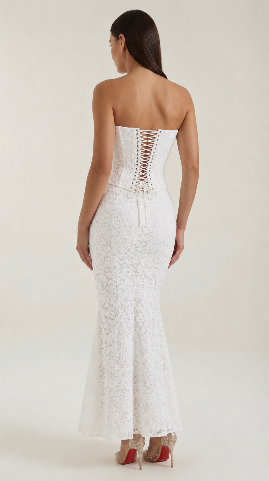 Vestido Largo de Encaje con Corsé