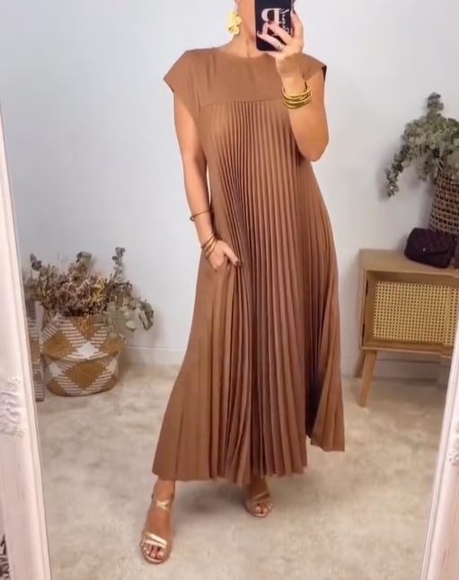 Vestido Fluido con Pliegues