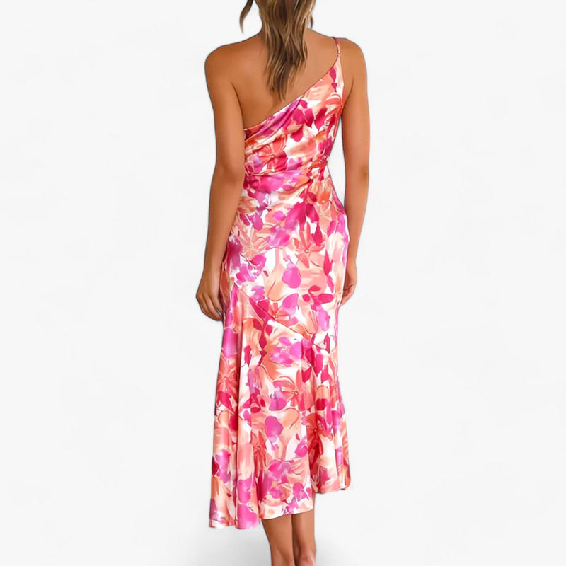 Vestido Ajustado con Estampado Floral y Drapeado Asimétrico