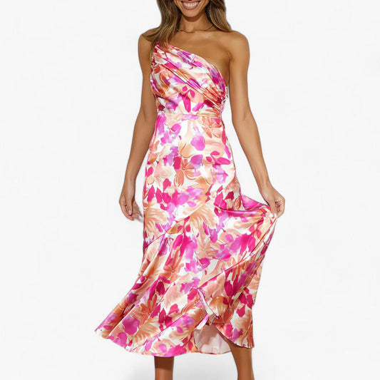 Vestido Ajustado con Estampado Floral y Drapeado Asimétrico