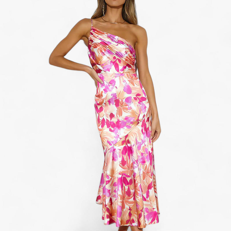 Vestido Ajustado con Estampado Floral y Drapeado Asimétrico