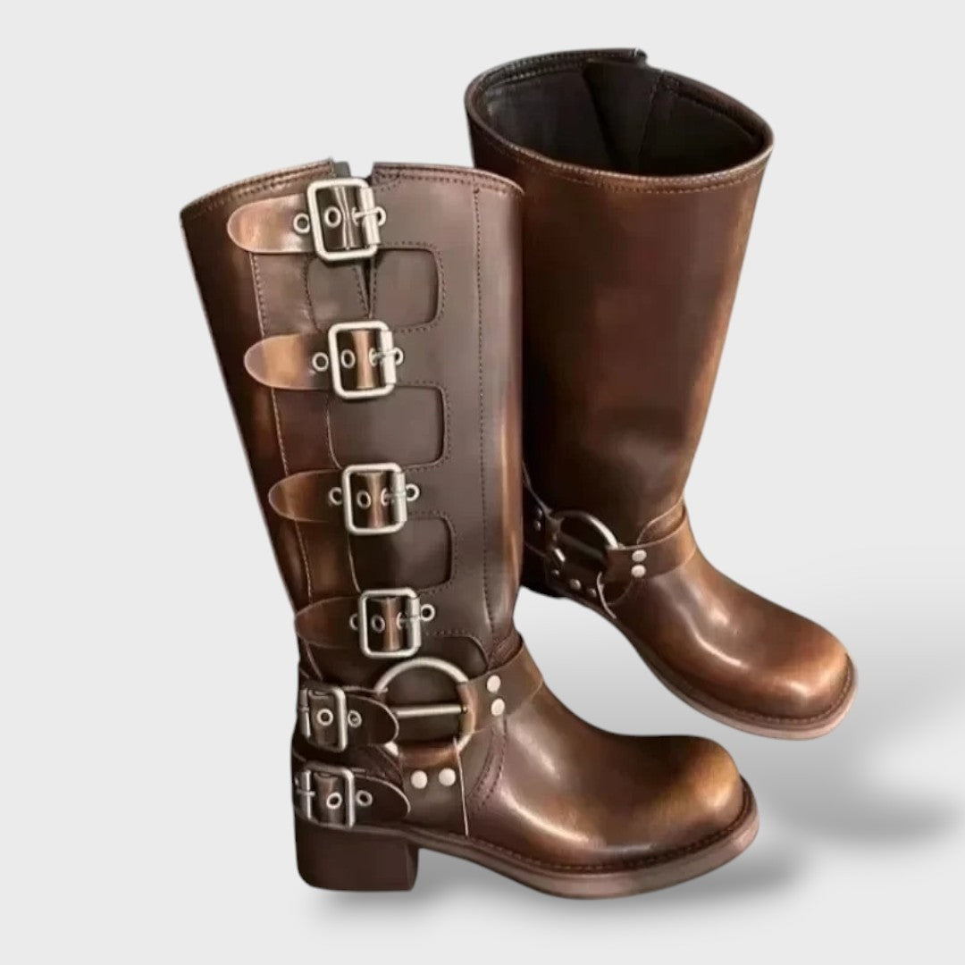 Botas Camperas de Cuero Caña Alta Hebillas