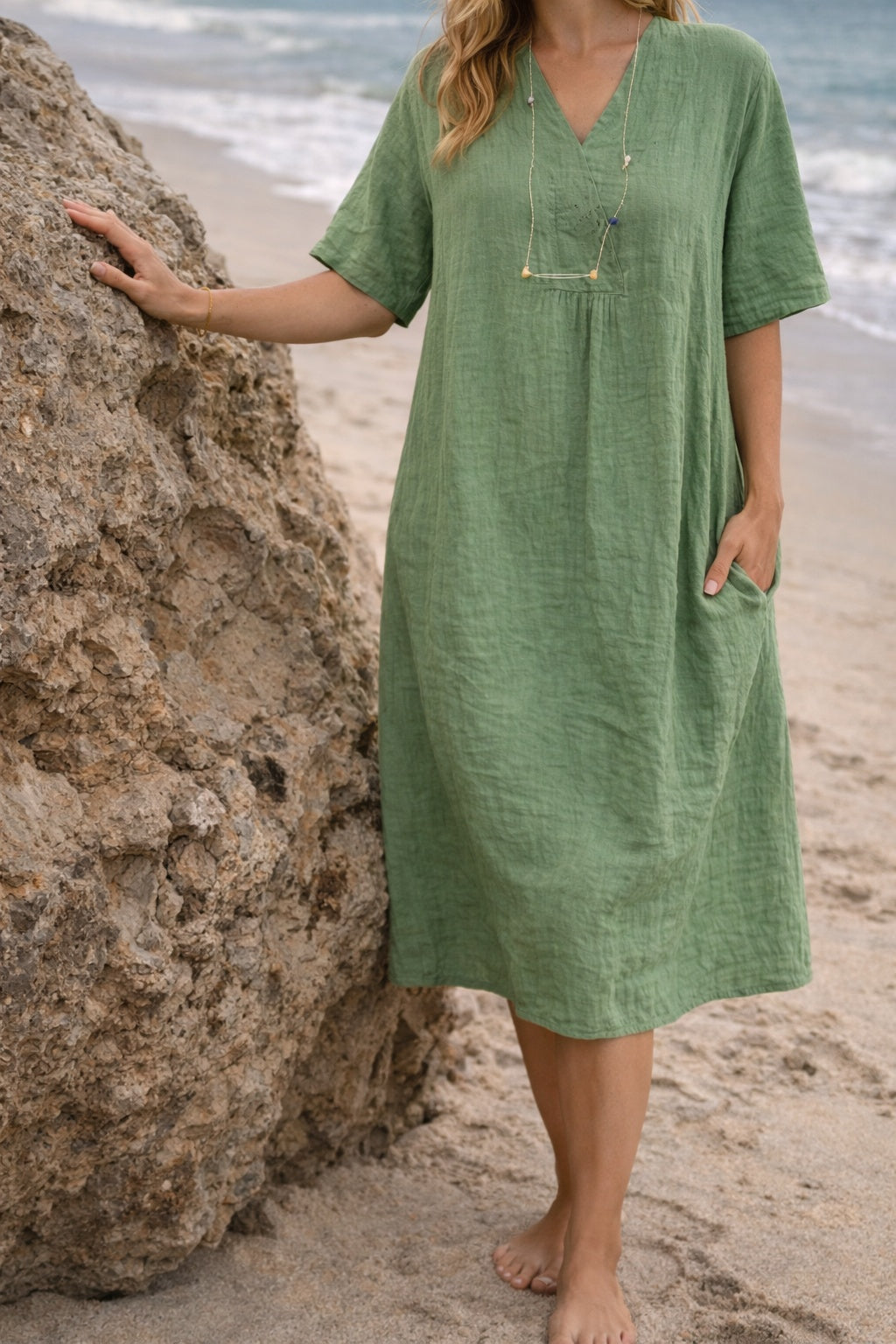 Vestido Midi de Lino Escote en V Manga Corta