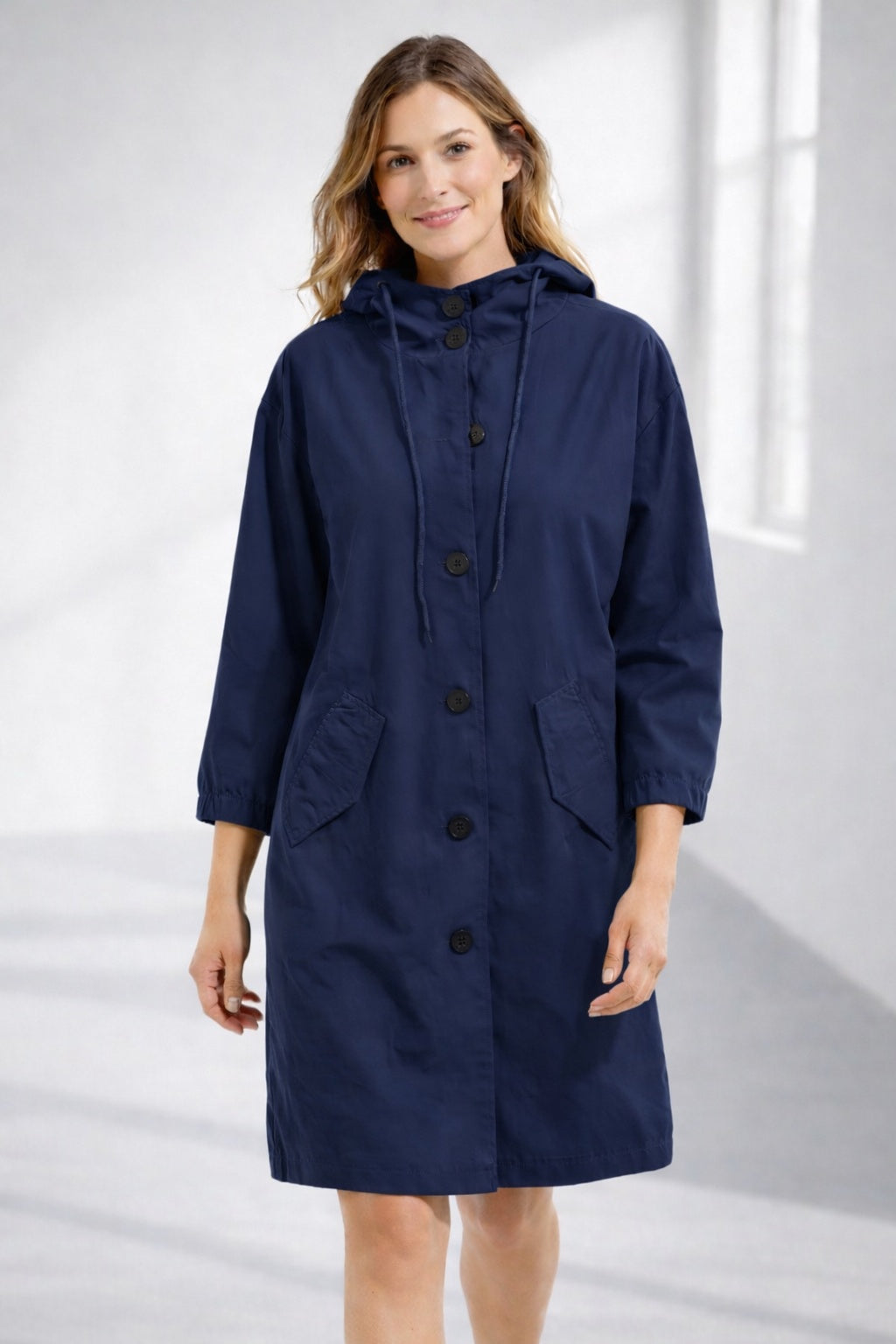Delia | Chaqueta Larga con Capucha Mujer Botones Manga 3/4