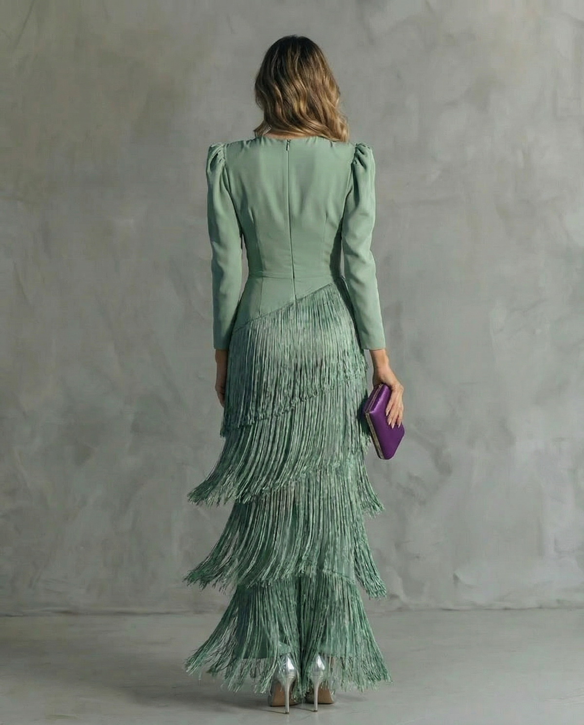 Vestido Ajustado con Flecos